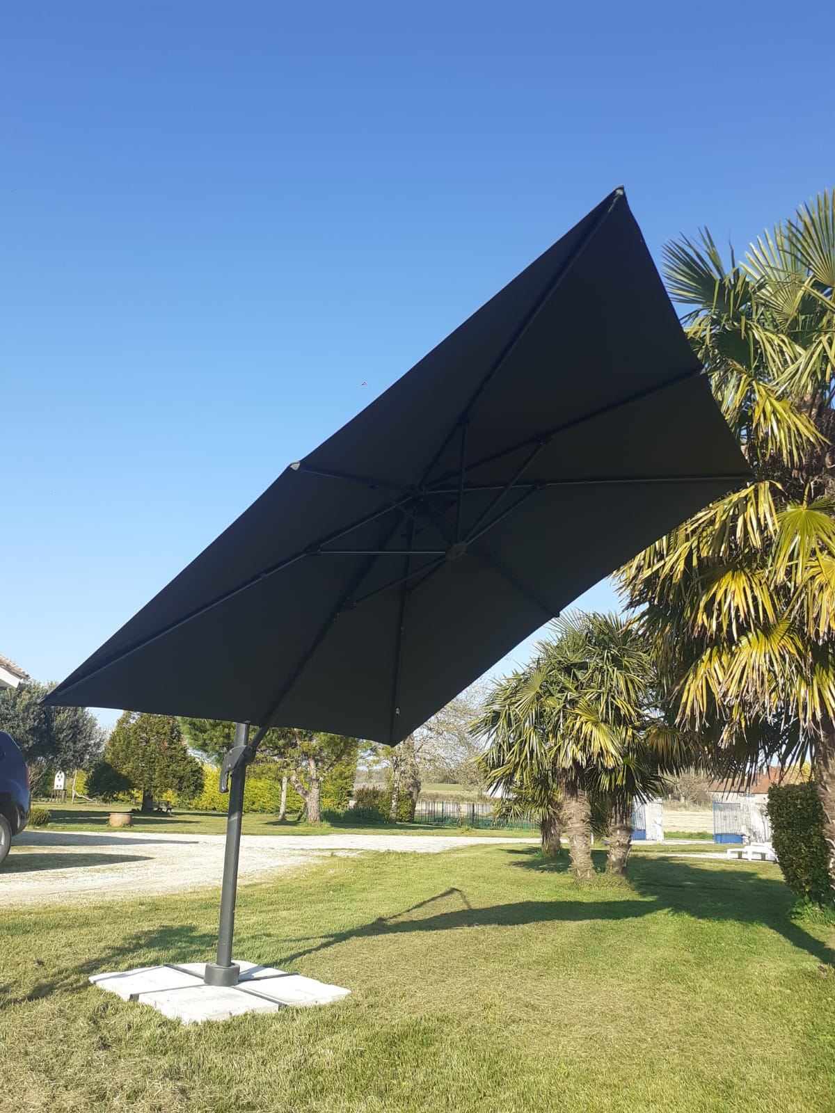 Parasol déporté 3x3 inclinable - image 2