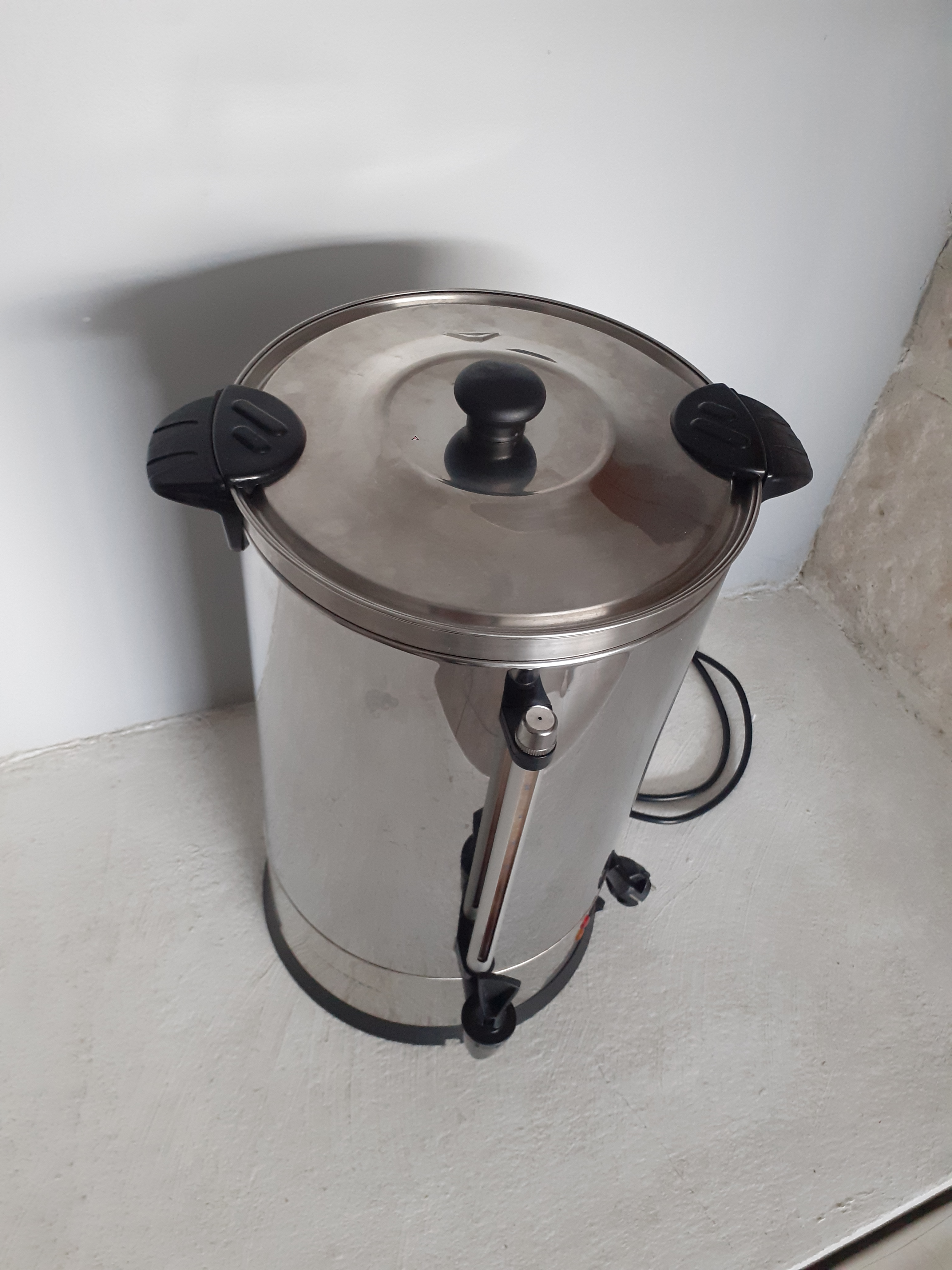 Percolateur professionnel à café 14 L - 100 tasses - image 2